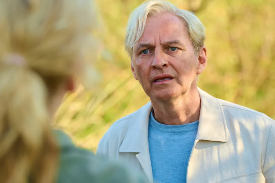 Netflix新片 電影 媒體採購 廣編稿 廣告合作 異業合作 互惠 我叫艾妮塔 瑞典浪漫喜劇  熟齡覺醒 存在危機  跨國友誼 法國南法  2026 電影  人生只有一次 溫暖人心影集