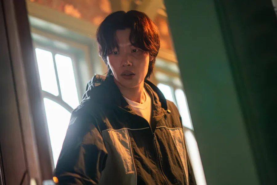Netflix 新片 媒體採購 廣編稿 廣告合作 異業合作 互惠 鼠惑 鼠惑 Mousetrap 柳俊烈 薛景求 影集 韓劇 金洪善 李奎炯  2026 影集  追擊驚悚 懸疑推理   身分竊取 田鼠   影集  韓劇驚悚