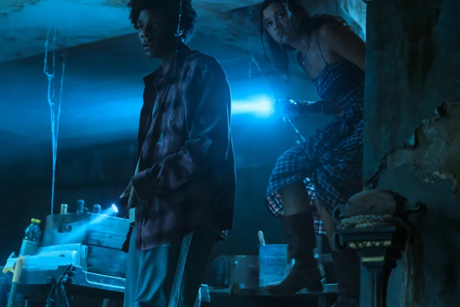 Netflix 新片 媒體採購 廣編稿 廣告合作 異業合作 互惠 外灘探秘 Outer Banks Season 5 Chase Stokes / Chase Stokes Madelyn Cline / Madelyn Cline 外灘冒險 / Outer Banks Adventure 寶藏陰謀 / Treasure Conspiracy 青春成長 / Youth Growth