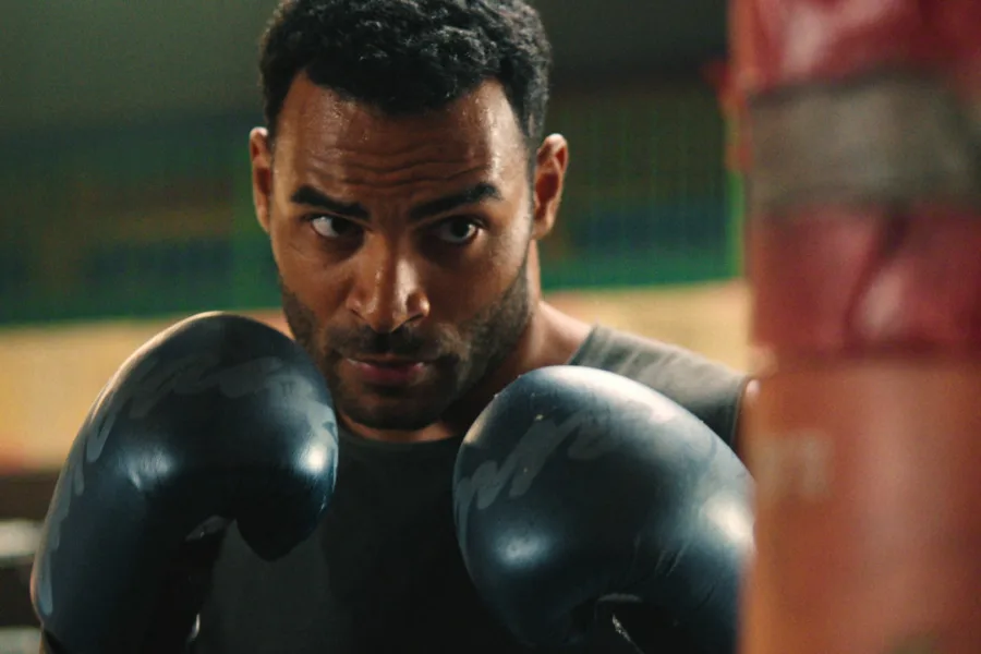 Netflix 新片 媒體採購 廣編稿 廣告合作 異業合作 互惠 怒火之拳 Wrath、Vinicius Neri Marcelo、Alice Carvalho、José Henrique Fonseca、MMA失憶動作劇 2025年7月29日上線