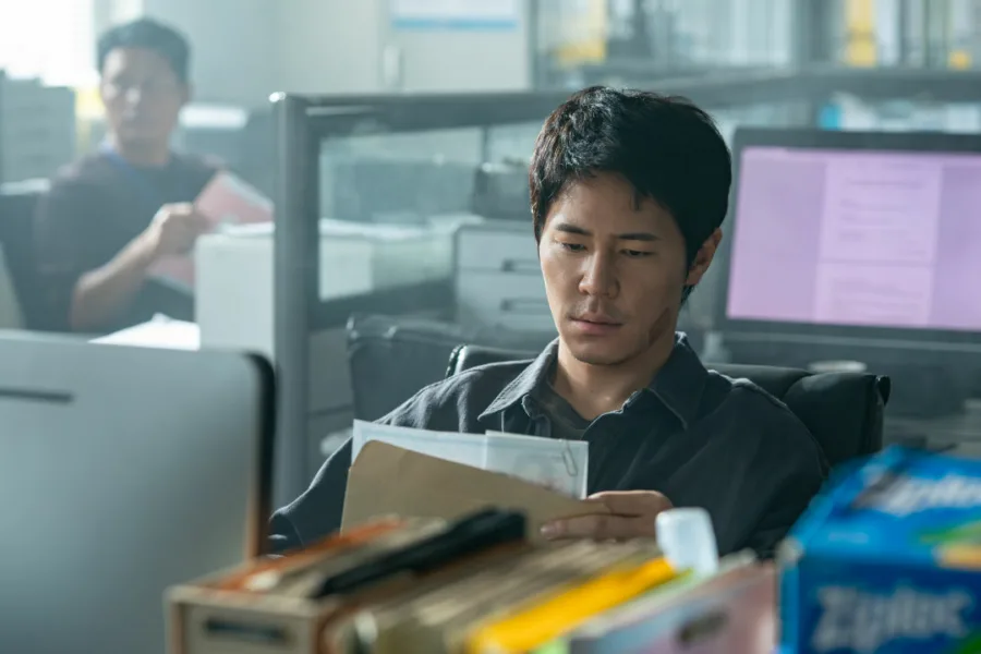 Netflix 新片 媒體採購 廣編稿 廣告合作 異業合作 互惠 鼠惑 鼠惑 Mousetrap 柳俊烈 薛景求 影集 韓劇 金洪善 李奎炯  2026 影集  追擊驚悚 懸疑推理   身分竊取 田鼠   影集  韓劇驚悚