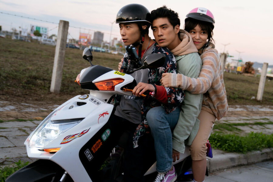 地獄里長	瞿友寧 洪子烜 李青蓉 林哲熹 嚴正嵐 楊傑宇 鄭人碩 盛平 陳大天 鄭怡 陳昊森 王彩樺 李沐 邵奕玫 林暉閔 蔡瑞雪 許傑輝 龍劭華 氧氣電影 風起娛樂 On My Way 九九