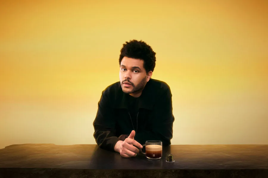 媒體採購 廣編稿 廣告合作 馬修嚴選 Nespresso  聯手 The Weeknd  SAMRA ORIGINS 坦尚尼亞珍稀咖啡風味 威肯 咖啡