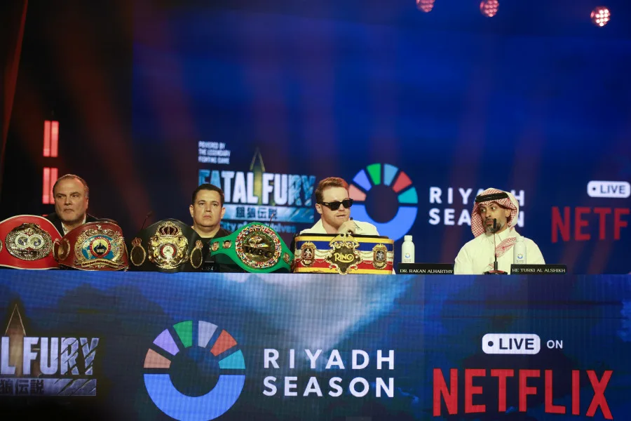 拳戰擂台：卡內洛阿瓦雷茲 vs 特倫斯克勞福德  Netflix 新片 媒體採購 拳戰擂台 卡內洛阿瓦雷茲 特倫斯克勞福德 超中量級冠軍 利雅德季 Netflix直播