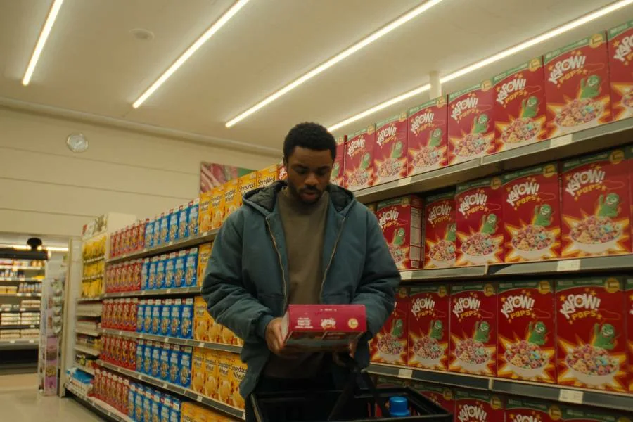 文斯小子  Netflix 新片 媒體採購 廣編稿 廣告合作 文斯史戴波  Vince Staples 諷刺喜劇  內心平靜  死亡悲劇 瘋狂旅程