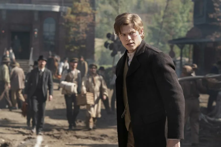 棄徒 Netflix 新片 媒體採購 廣編稿 廣告合作 The Abandons Lena Headey Gillian Anderson 西部劇 家族恩怨