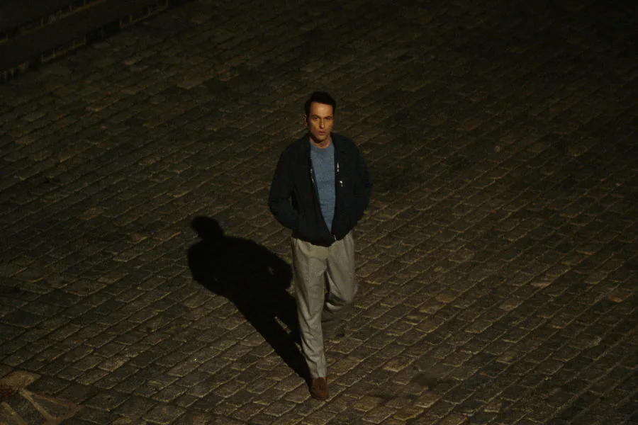 獸藏我心 Netflix 新片 媒體採購 TheBeastInMe 克萊爾丹妮絲 馬修瑞斯 懸疑影集 Netflix2025