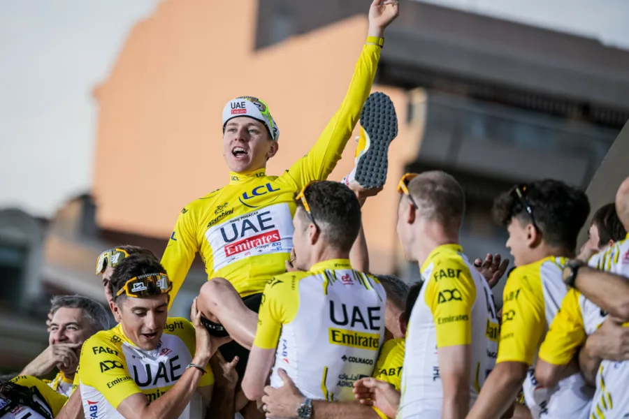 環法自由車賽逆風飛馳  Netflix 新片 媒體採購 Tour de France 蒂博·皮諾 馬克·卡文迪什 運動紀錄片 Netflix影集 