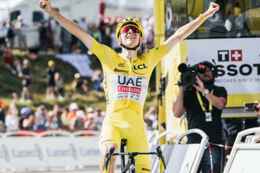 環法自由車賽逆風飛馳  Netflix 新片 媒體採購 Tour de France 蒂博·皮諾 馬克·卡文迪什 運動紀錄片 Netflix影集 
