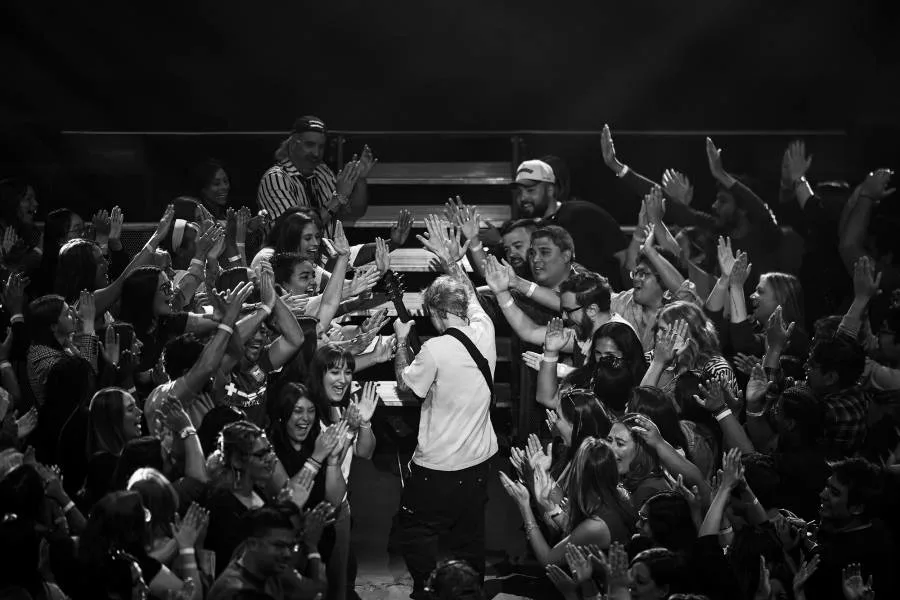 紅髮艾德一鏡到底  Netflix 新片 媒體採購 廣編稿 廣告合作 紐約街頭表演/ New York Street Performance 音樂特輯  Music Special 粉絲互動   Fan Interaction 即興創作  Improvisational Creation