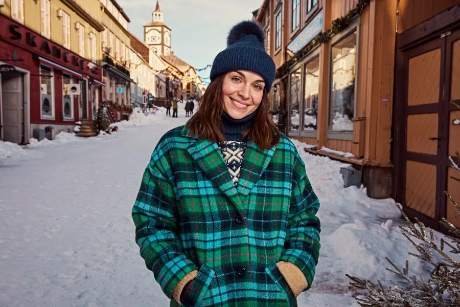 聖誕男友 Netflix 新片 媒體採購 廣編稿 廣告合作 Home for Christmas 浪漫喜劇 Ida Elise Broch 挪威影集 聖誕愛情