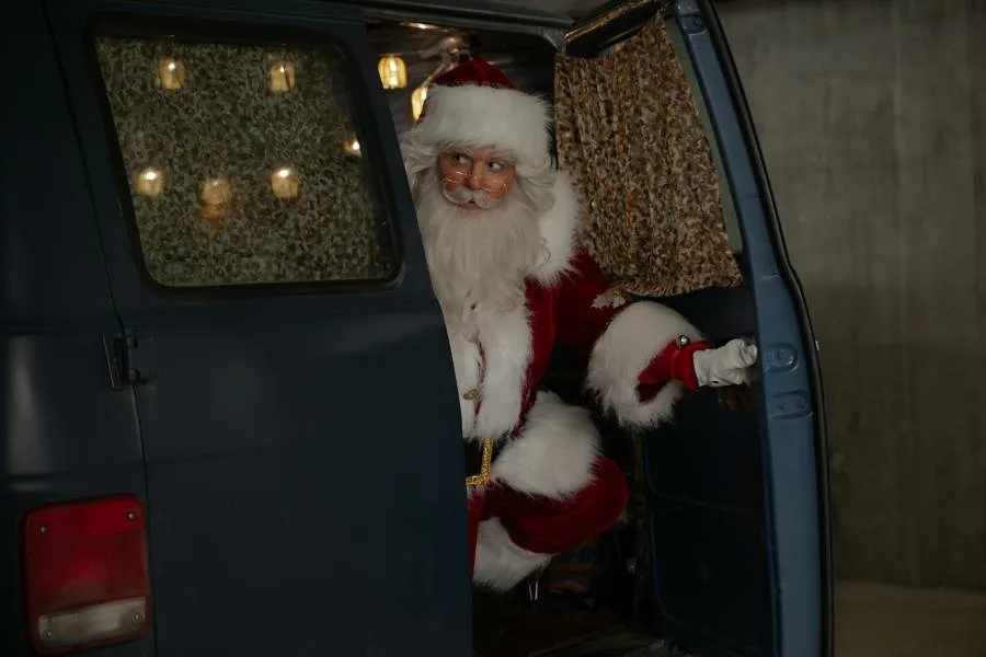 聖誕老人亂亂愛 Netflix新片 電影 媒體採購 廣編稿 廣告合作 My Secret Santa 亞莉珊卓布瑞肯瑞吉 萊恩艾格德 浪漫喜劇 聖誕節