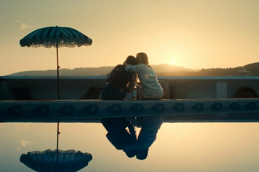 芒果緣 Netflix新片 電影 媒體採購 廣編稿 廣告合作 Mango 浪漫劇情 西班牙馬拉加 靈魂救贖 親情羈絆