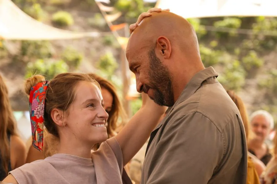 芒果緣 Netflix新片 電影 媒體採購 廣編稿 廣告合作 Mango 浪漫劇情 西班牙馬拉加 靈魂救贖 親情羈絆