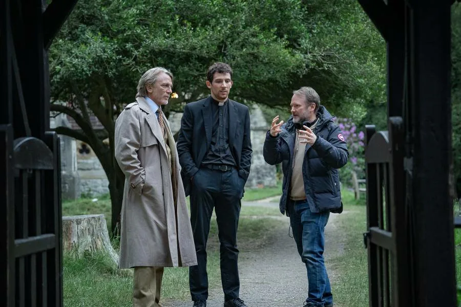 鋒迴路轉亡者歸來 Netflix新片 電影 媒體採購 廣編稿 廣告合作 懸疑推理 燒腦喜劇 貝諾瓦白朗 丹尼爾克雷格 萊恩強森 全明星陣容