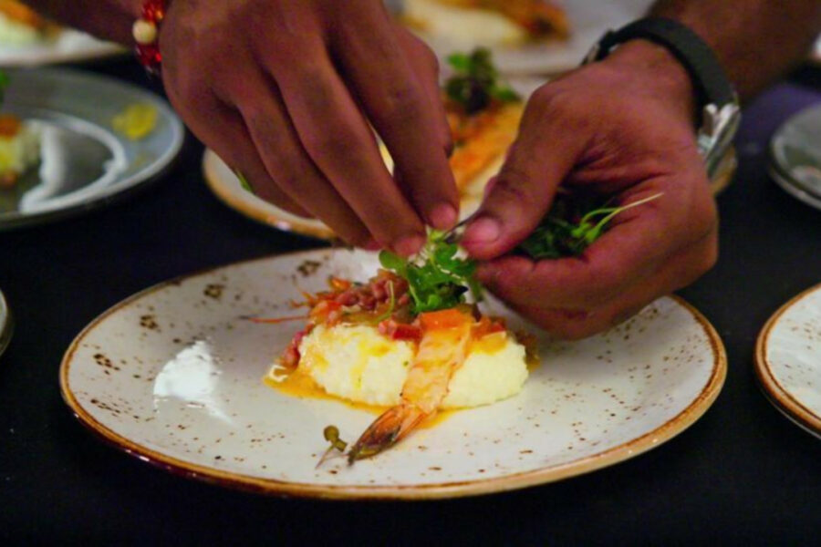 餐桌上的歷史：非裔美式料理如何改變美國 Netflix新片 史蒂芬·薩特菲爾德 Stephen Satterfield 影集 紀錄片 詹姆斯比爾德基金 潔西卡B哈里斯