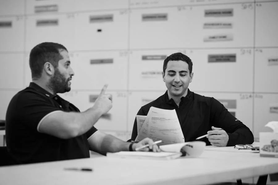 驢蛋父子檔  Netflix 新片 媒體採購 廣編稿 廣告合作 Nathan Saidden 真實父子 家庭幽默 西奧  行車糾紛 法院治療  成年挑戰 悉尼文化