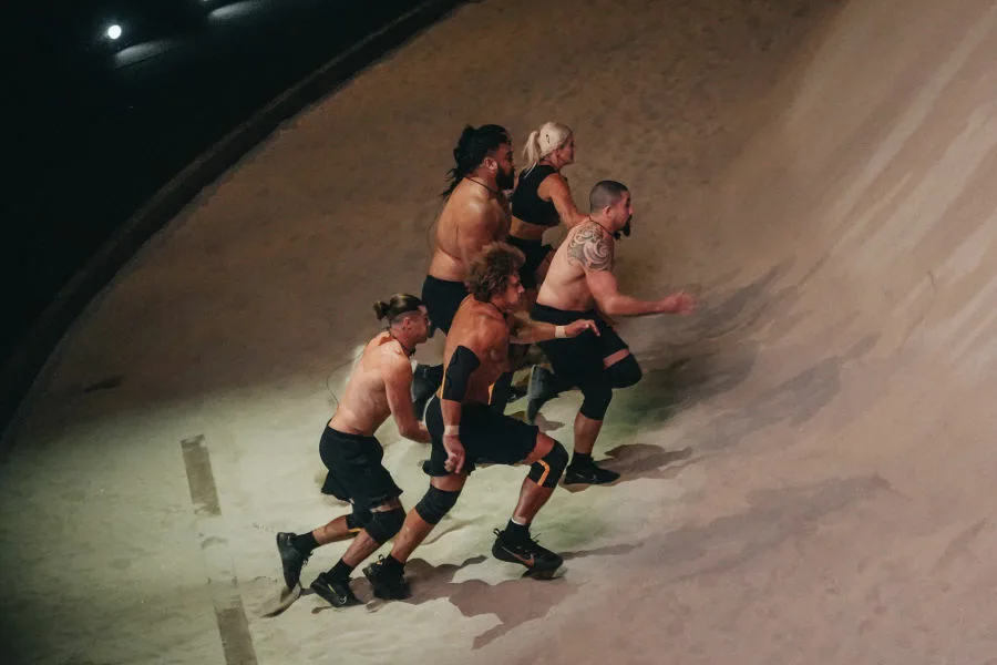 體能之巔亞洲大挑戰  Netflix 新片 媒體採購 廣編稿 廣告合作 曼尼·帕奎奧  Netflix真人實境 國家體能對決 亞洲運動巨星 2025年10月28日上線